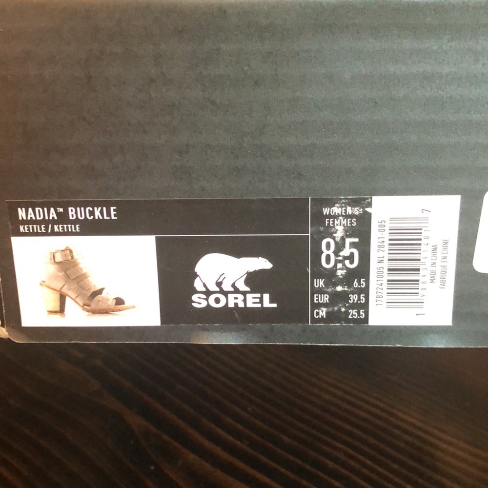 NWT Sorel Nadia Buckle Sandals in Kettle - Picture 17 of 17